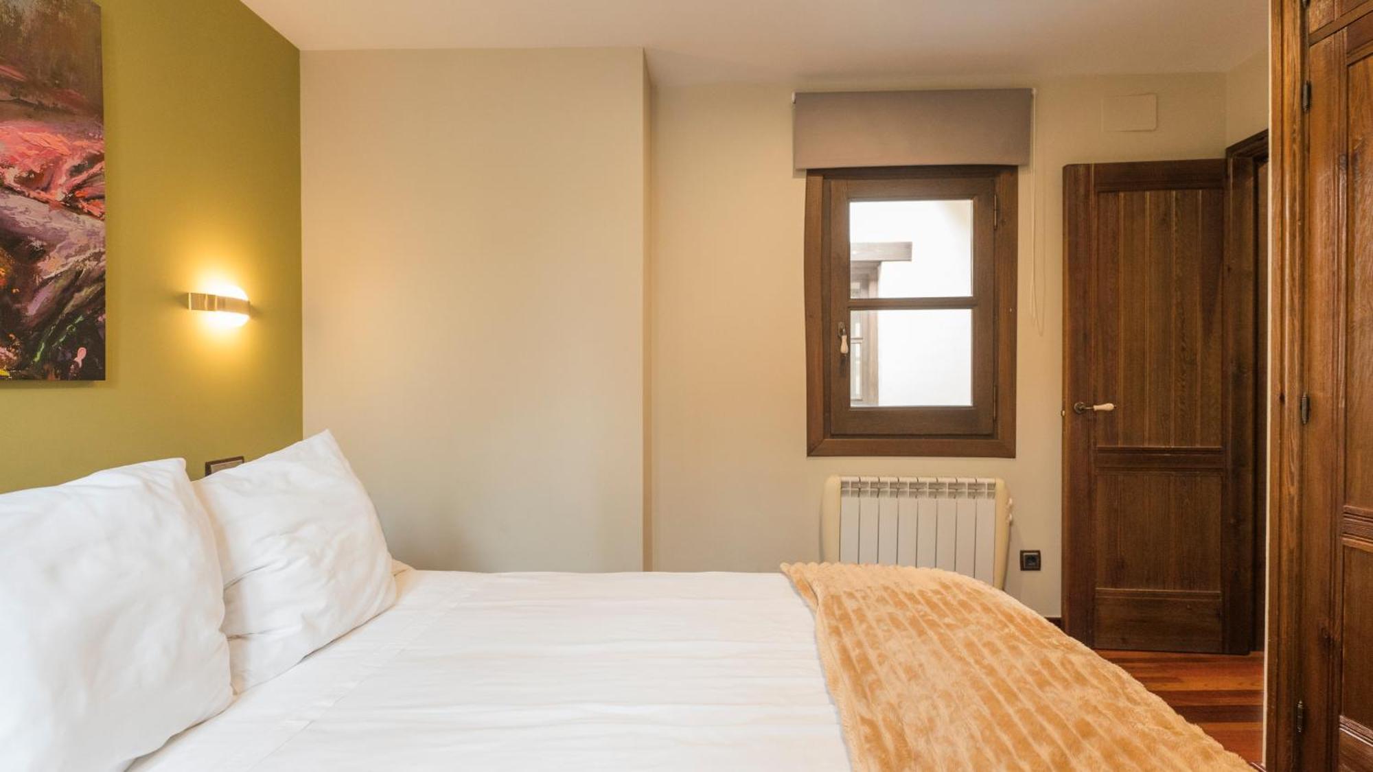 Apartamentos Las Teresitas Junto A La Catedral Толедо Стая снимка
